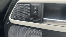 Land Rover Defender 3.0 D250 X-Dynamic SE 110 5dr Auto Diesel Estate